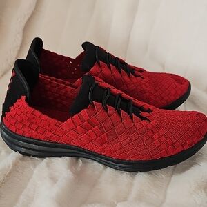 bernie mev. Red and Black Woven Sneakers